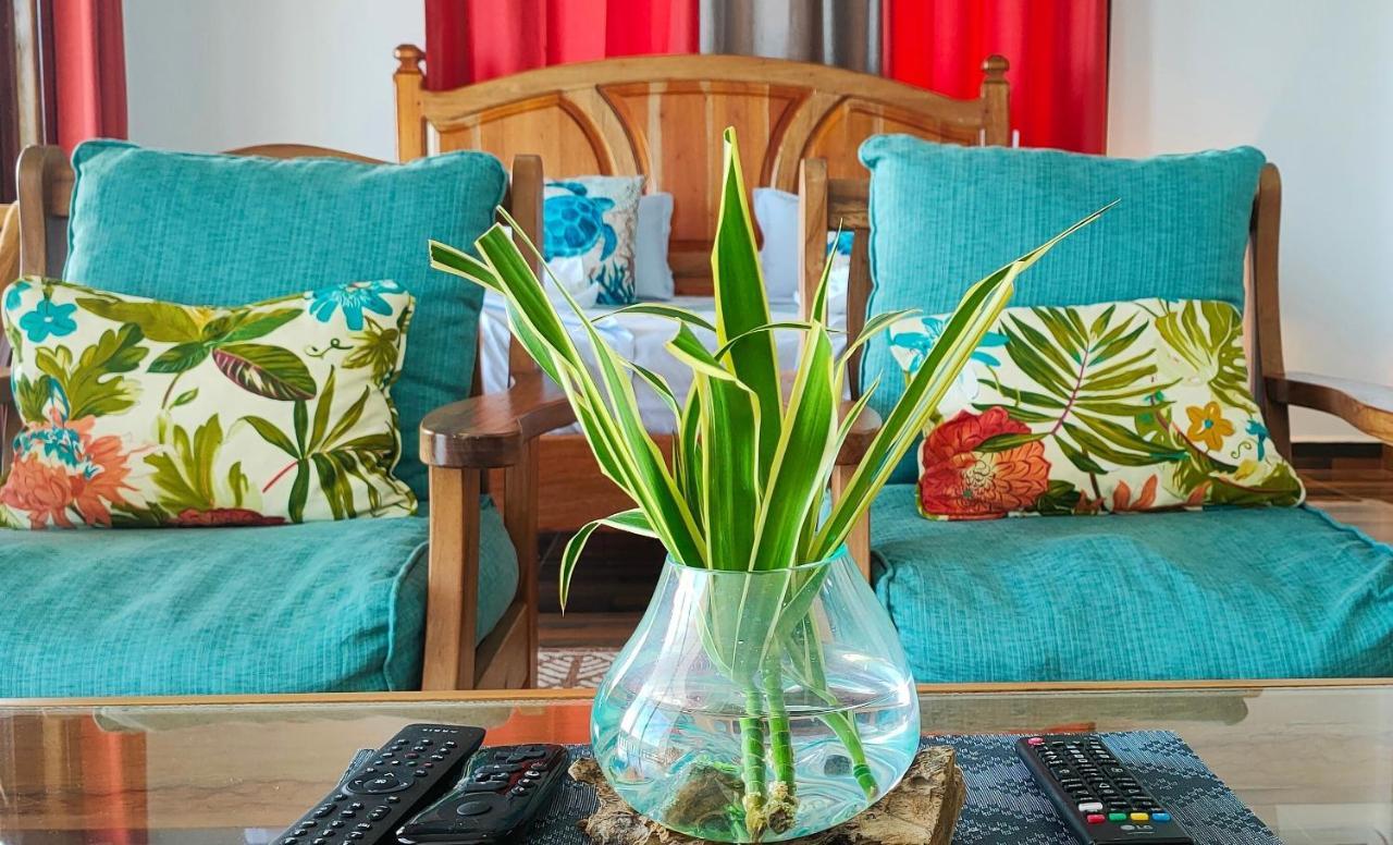 Mt Seaside Apartment La Digue Bagian luar foto
